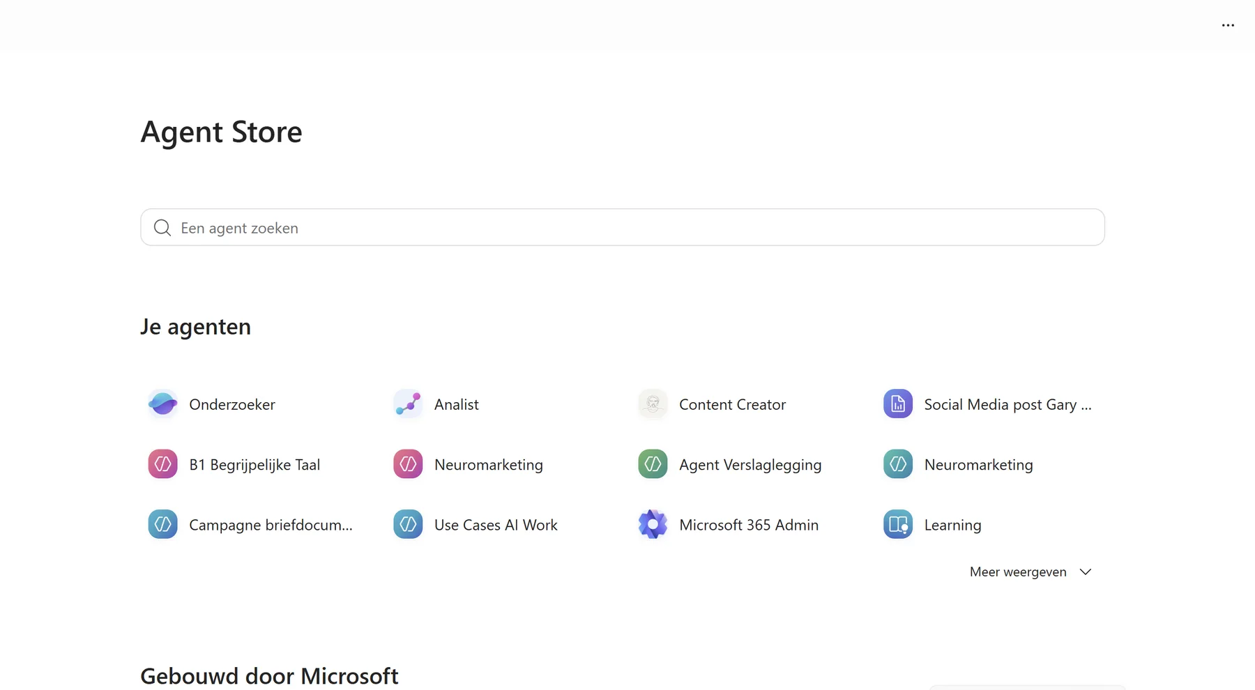 De Agent Store in Microsoft 365 Copilot met onder Je agenten de keuzes Onderzoeker en Analist